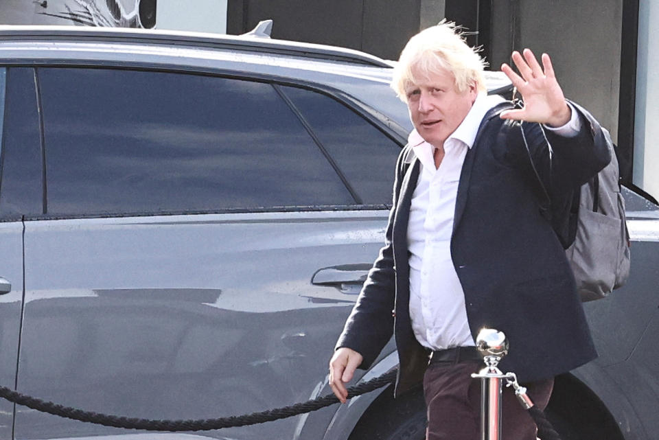 pound Former British Prime Minister Boris Johnson walks, at Gatwick Airport, near London, Britain October 22, 2022. REUTERS/Henry Nicholls