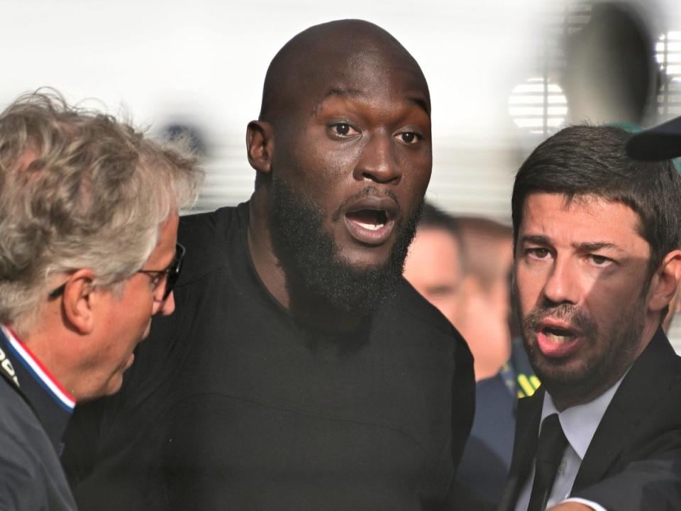 Romelu Lukaku arrives in Rome to link up with Jose Mourinho and the Giallorossi (AP)