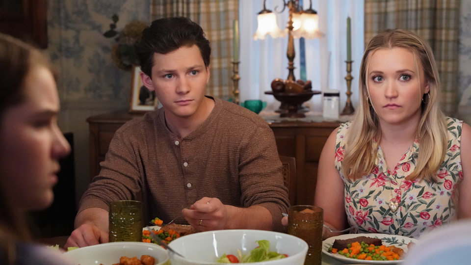 Young Sheldon. Pictured (L-R): Montana Jordan as Georgie and Emily Osment as Mandy.