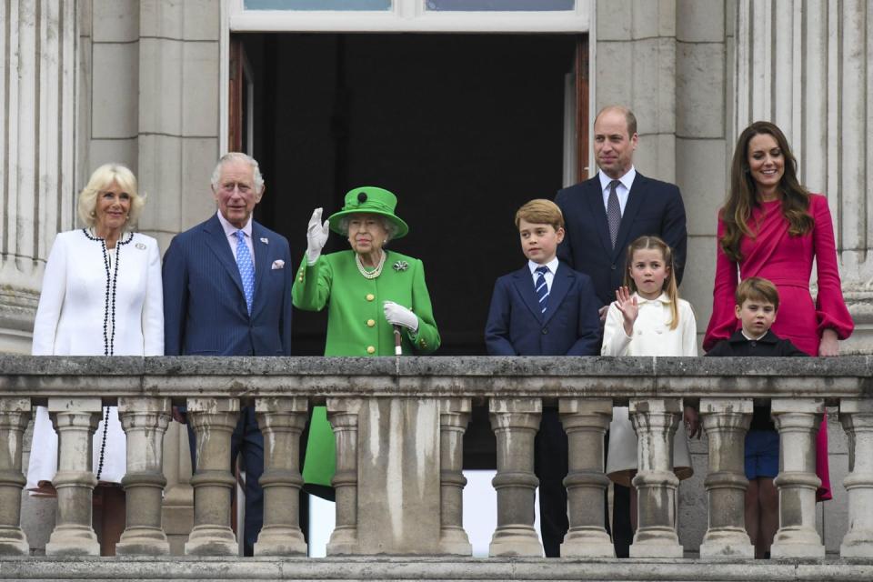 All the Best Photos from Queen Elizabeth's Platinum Jubilee Celebration