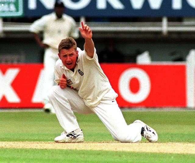 Robert Croft was dropped in the 2001 Ashes.