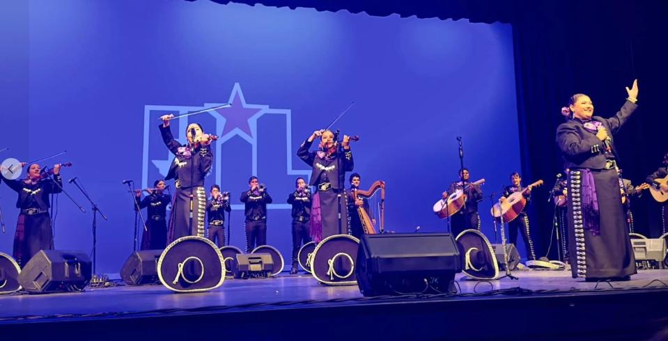 Franklin HS Mariachi Estrella Del Oeste.