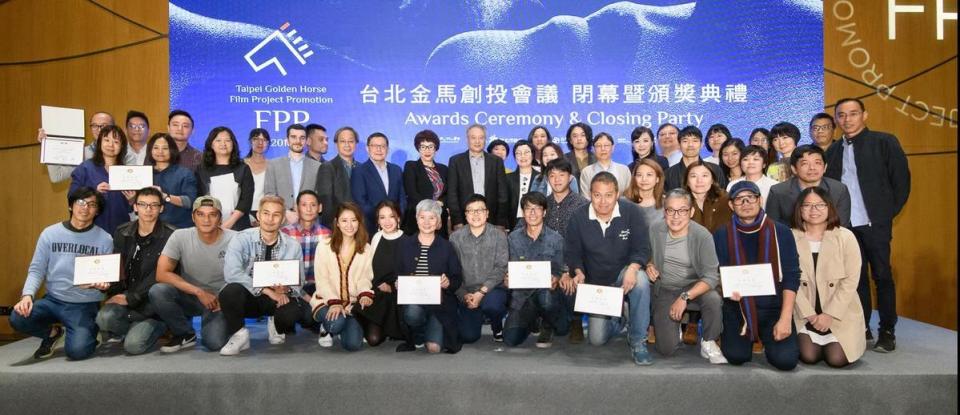 《南巫》於2018年獲金馬創投內容物數位電影獎，張吉安（前排右2）來台出席活動期間也試圖尋找資金。（金馬執委會提供）