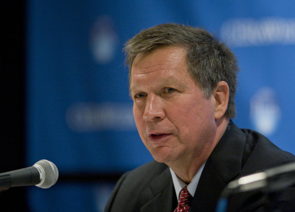 Although Nina Turner is best known as a left-wing ally to Sen. Bernie Sanders (I-Vt.), she also developed a working relationship with then-Ohio Gov. John Kasich (R), pictured above. (Photo: Donna Carson / Reuters)