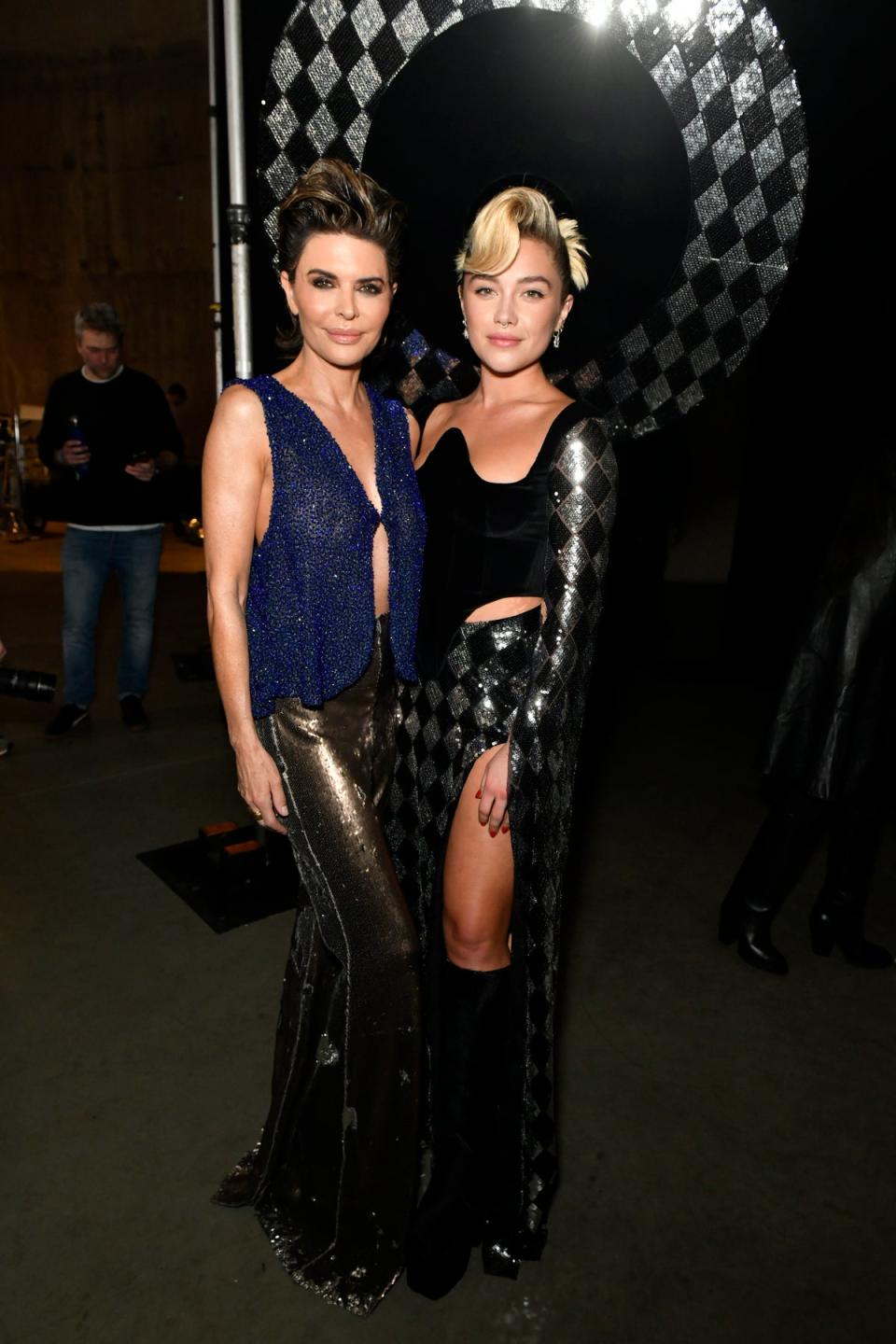 Lisa Rinna and Florence Pugh at Harris Reed AW23 (Dave Benett/Getty Images for Harris Reed)