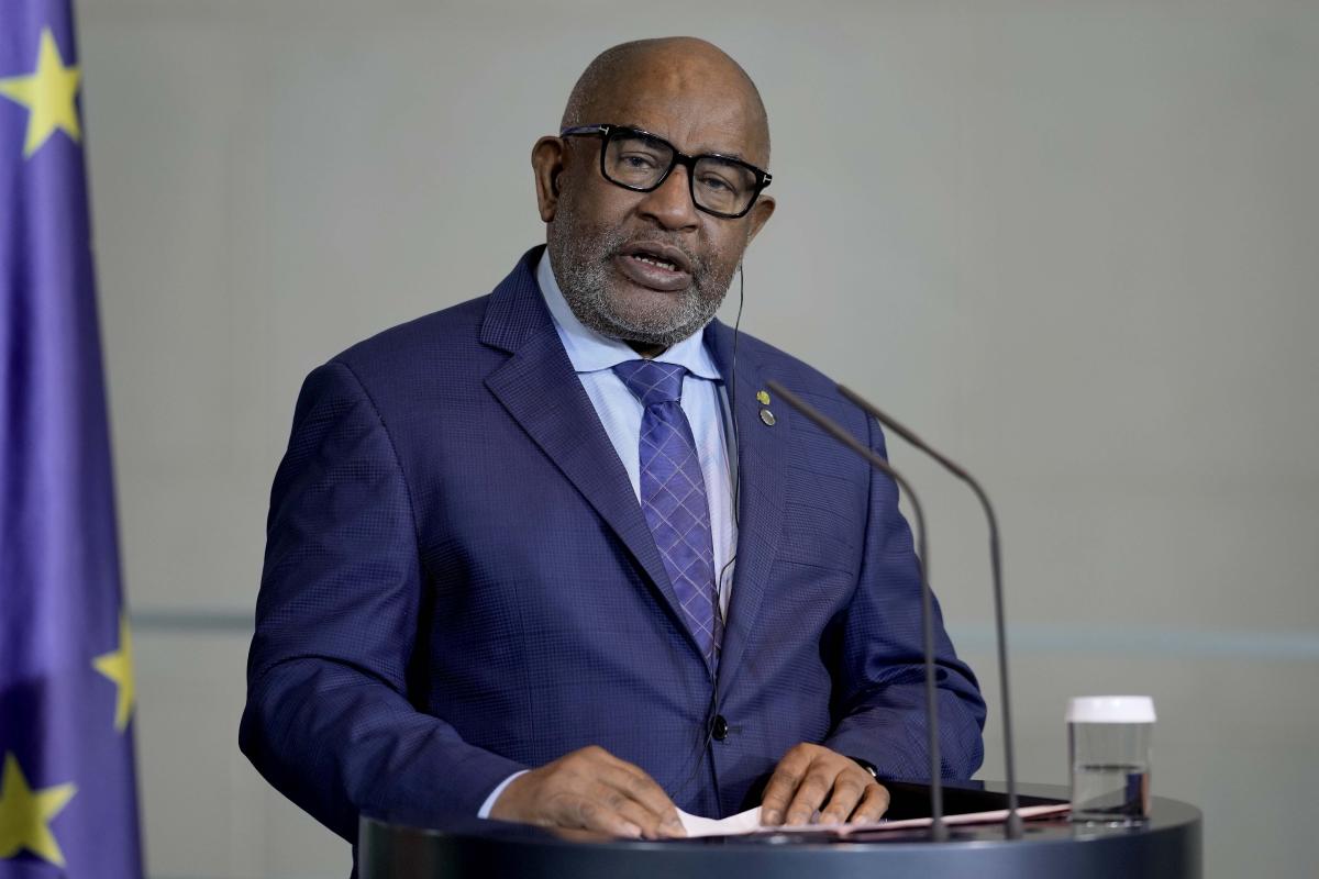 Indian Ocean island nation of Comoros votes for president in Africa's