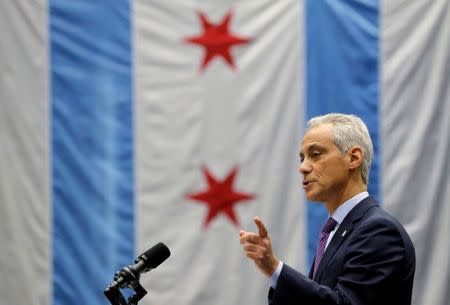 Chicago Mayor Rahm Emanuel delivers a speech on the city's surge in violence in Chicago, Illinois, U.S., September 22, 2016. REUTERS/Jim Young