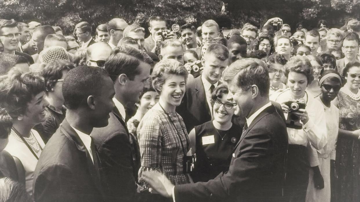 JFK meeting first groups of Peace Corp Volunteers