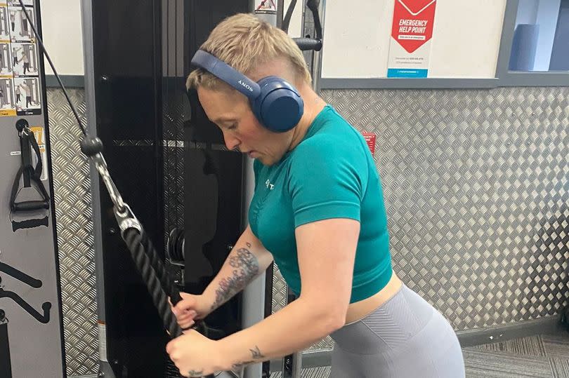 Kelly Thomson has turned to bodybuilding and diving to help build herself back up in the midst of her grief