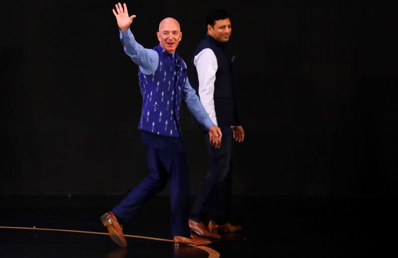 Jeff Bezos, fundador de Amazon, asiste a un evento de la empresa en Nueva Delhi, India, 15 de enero de 2020