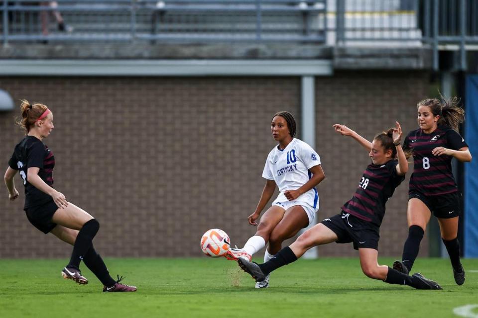 Kentucky freshman midfielder Tanner Strickland (10) passes the ball beyond Eastern Kentucky freshman midfielder Chiara Premoli (28) last Thursday.