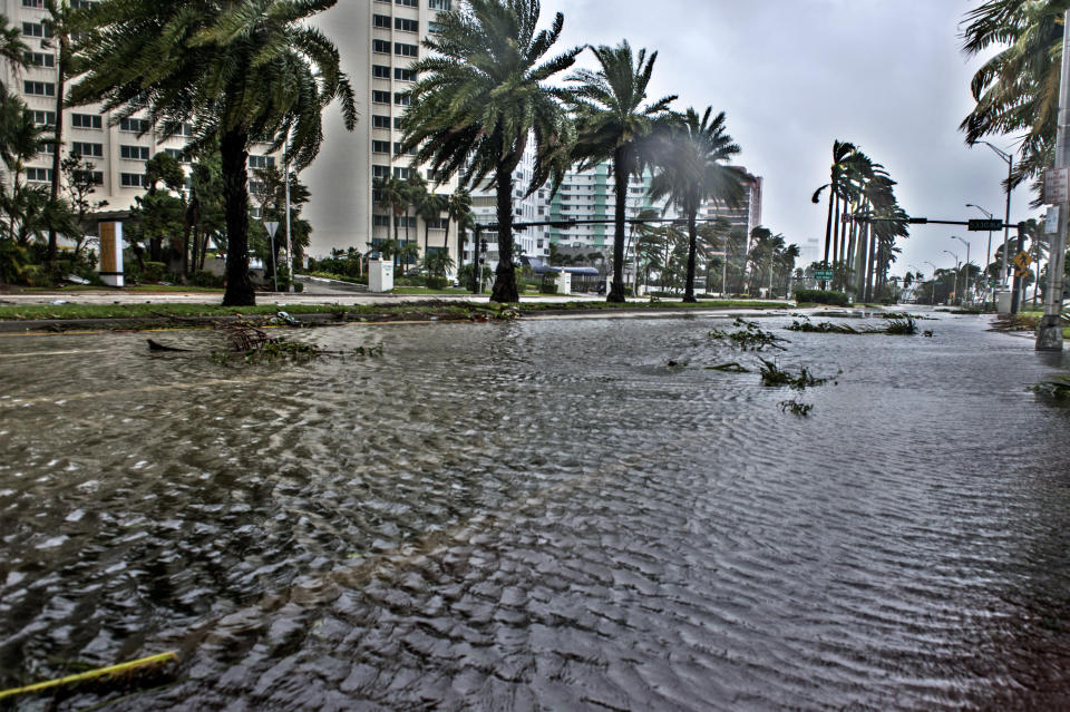 (FOTOS) El paso destructor de Irma por Florida, EEUU