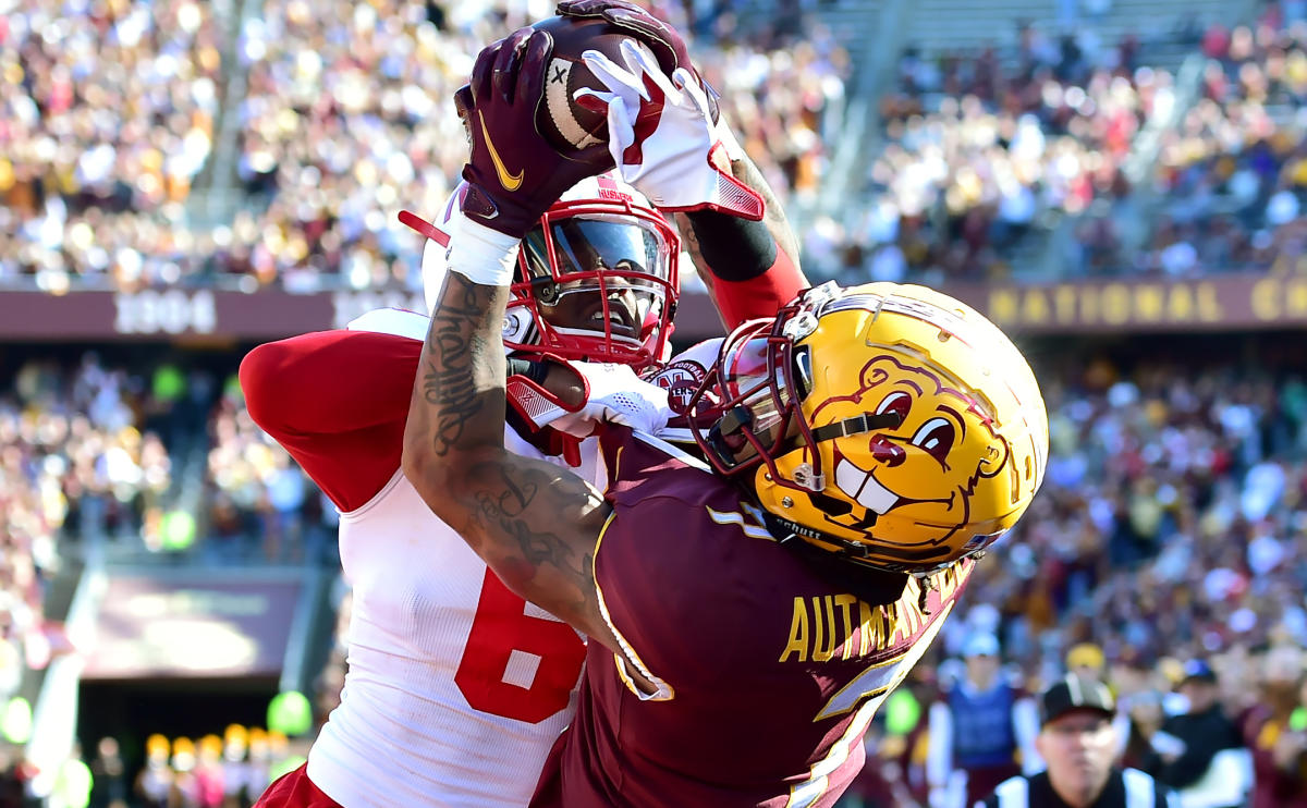 Minnesota Football on X: Coach Kill with former Gopher Marcus