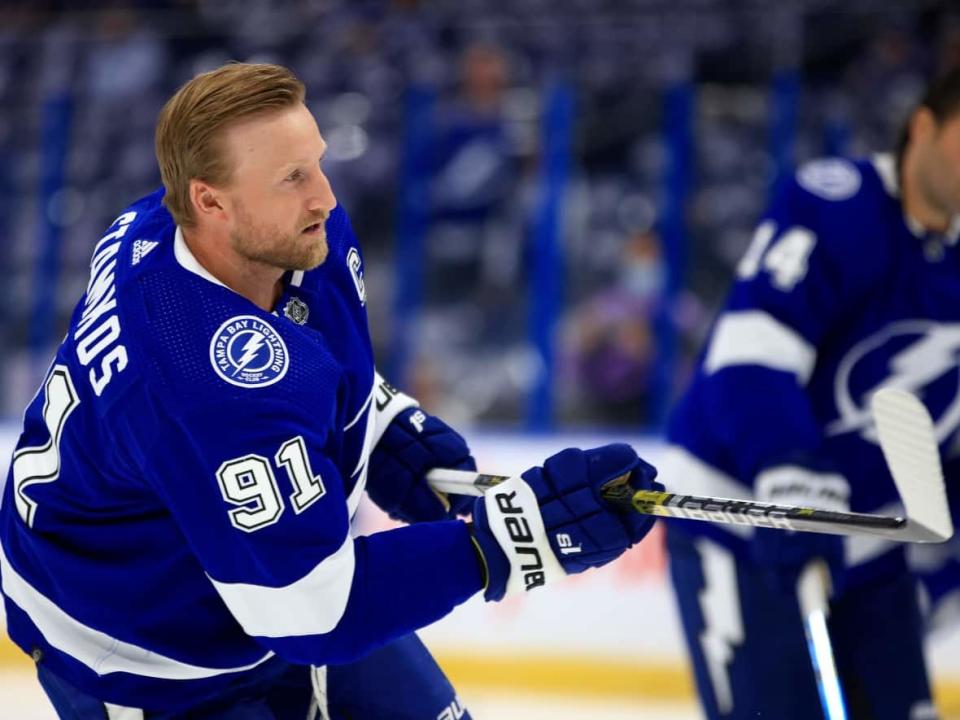 Tampa Bay Lightning forward Steven Stamkos warms up during a game against the Florida Panthers on Tuesday. (Mike Ehrmann/Getty Images - image credit)