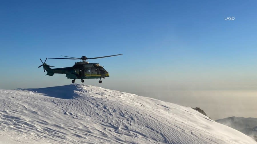 6 trapped hikers airlifted off Mt. Baldy