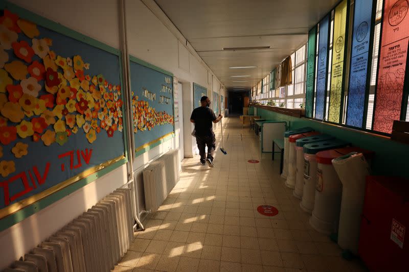 Israel closes most schools ahead of nationwide lockdown to contain COVID-19 surge