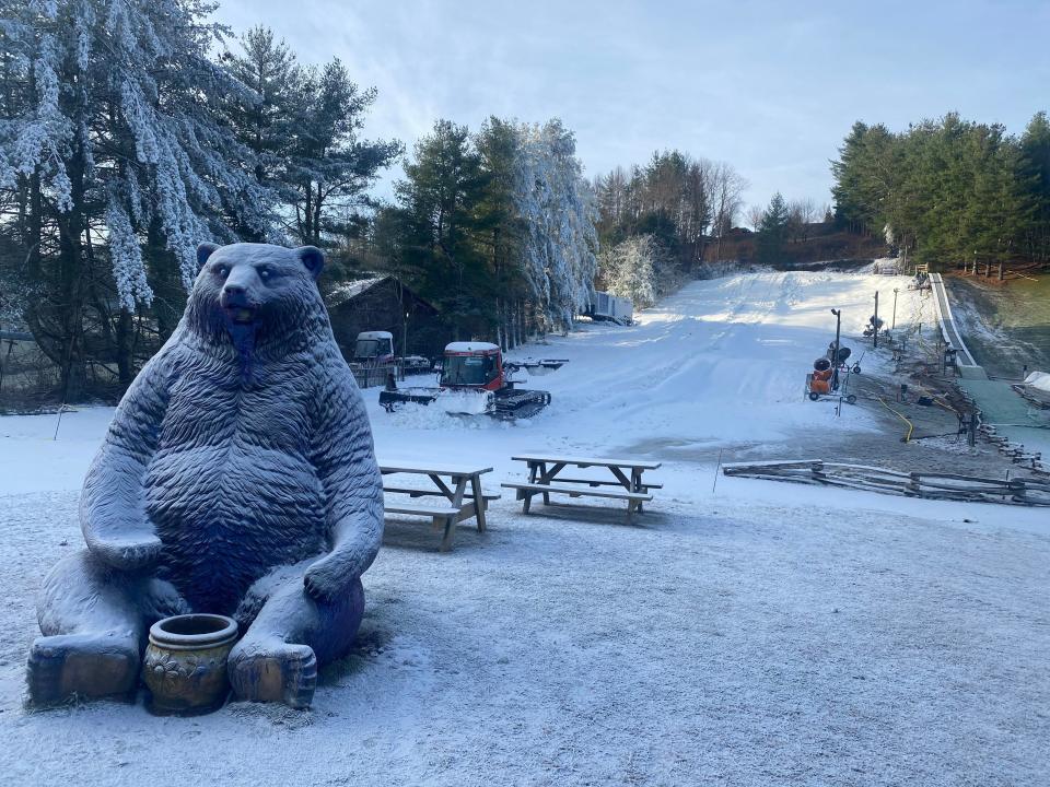 Looking for more outdoor fun? Skiing at Maggie Valley is just an hour up the road. Snow tubing and ice skating is even closer. Head to Scaly Mountain Outdoor Center just across the state line to enjoy it.