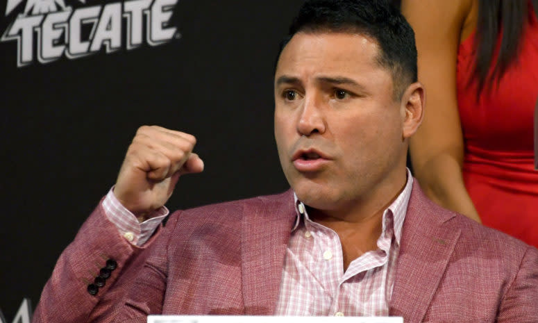 Oscar De La Hoya on Saturday night.