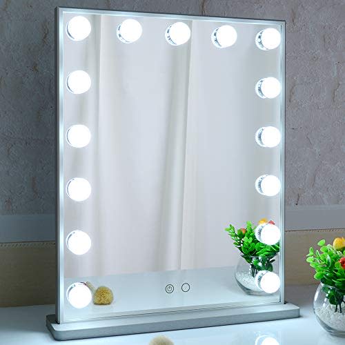 Hollywood Makeup Mirror with Lights (Amazon / Amazon)