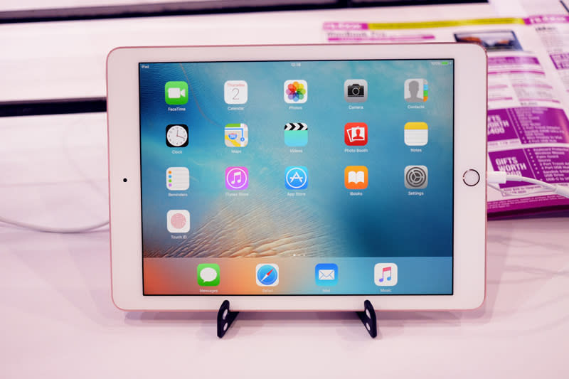 Apple's latest iPad takes all of the features of the 12-inch iPad Pro and puts them into a more standard 9.7-inch form factor. The iPad Pro 9.7 is also equipped with the same rear camera you'll find in the iPhone 6s, complete with a true tone dual-LED flash module! Get one from Epicentre starting at just S$898 and receive a free JustMust Folio Case, iWorld Screen Film, TechM 20,000mAh power bank, UiiSii C100 Monster Earpiece with Mic, TechM stand, TechM bluetooth speaker and Devia travel kit (total worth $439).