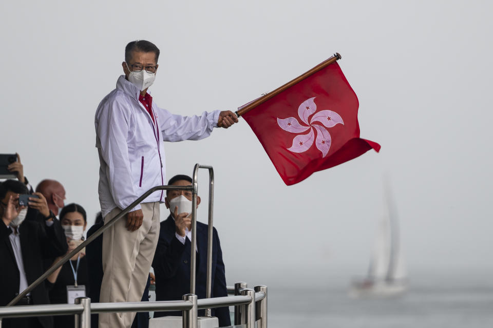 財爺在周日講好香港故事，分析數據顯示香港仍有相當優勢，並非遠遠落後於新加坡，勉勵港人毋須妄自菲薄。