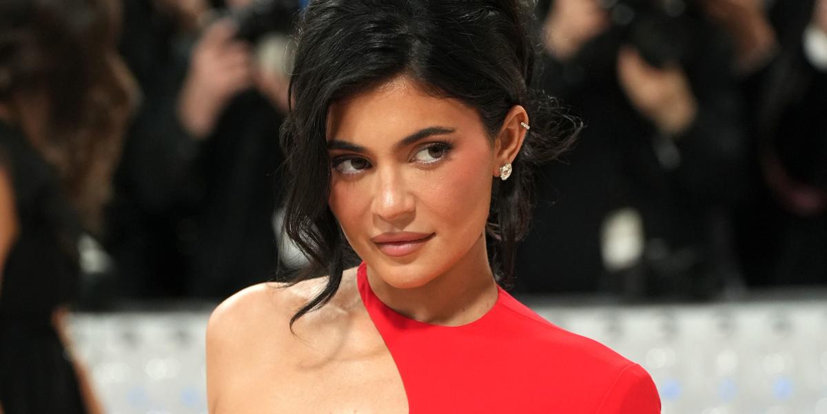 Kylie Jenner Shuts Down Boob Job Rumors, Explains How She Boosts