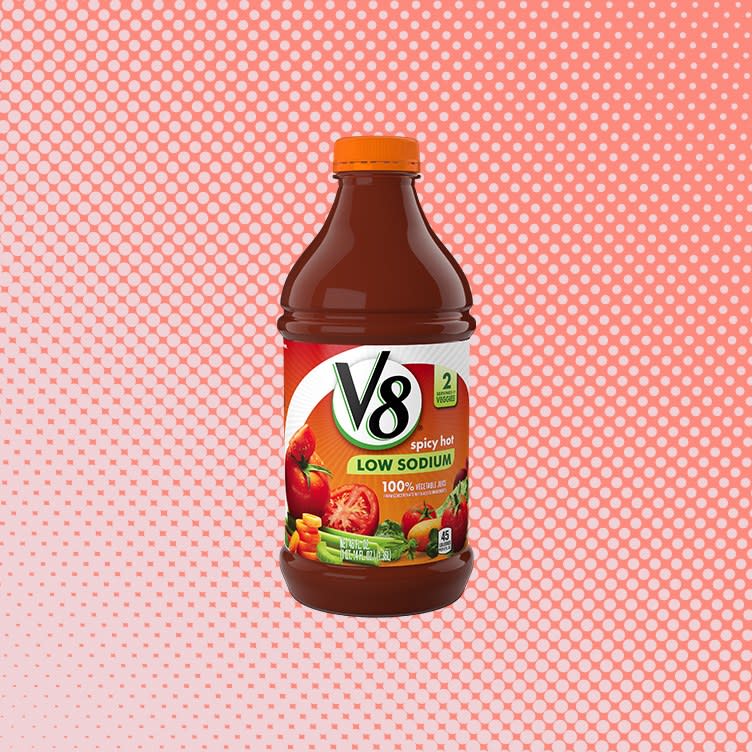 Best Vegetable Juice: Campbell’s V8 Low Sodium Very Spicy Vegetable Juice