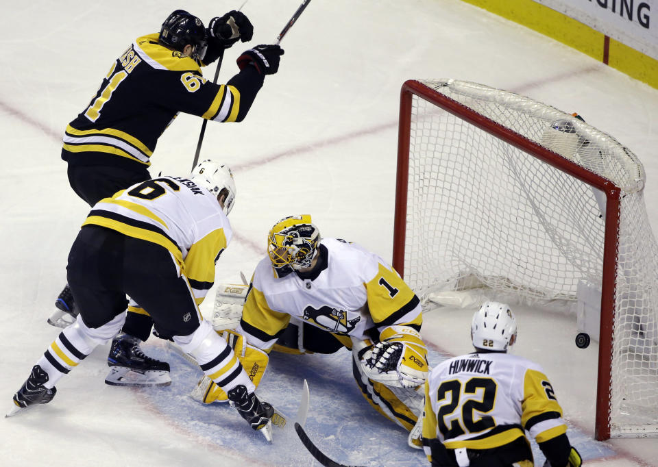 Rick Nash was at the centre of the craziness in Boston on Thursday. (AP Photo/Elise Amendola)