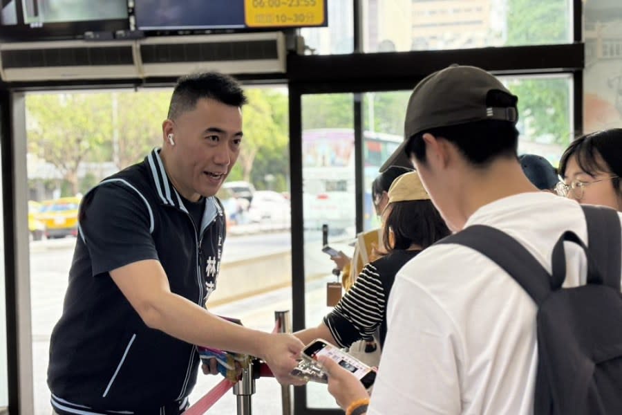 解決國道客運營運困境 林沛祥促鬆綁經營限制獲交通部支持 229