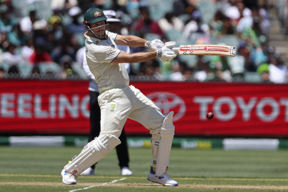 Australia's Mitchell Marsh bats against Pakistan during the third day of their cricket test match in Melbourne, Thursday, Dec. 28, 2023. (AP Photo/Asanka Brendon Ratnayake)