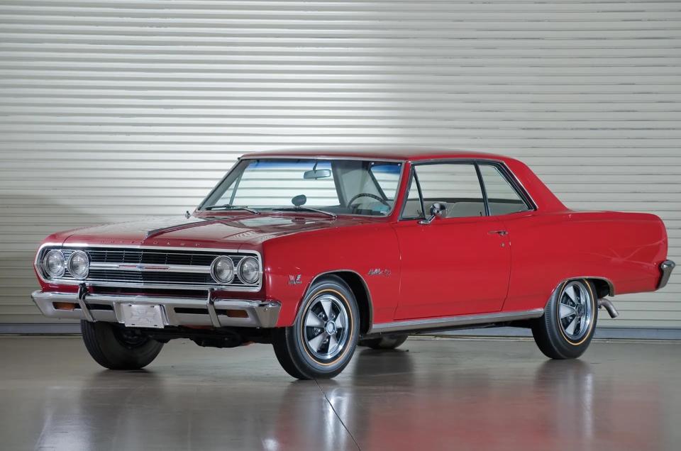 <p>It helps a car’s sales if dealers know it exists, but Chevrolet didn’t seem bothered about informing its dealer network about the Chevelle Z16 package. Using a stock Chevelle in hardtop form, the Z16 came with a 396cu in (6.5-liter) V8 motor with 375bhp on tap. There was <strong>a single convertible</strong> Chevelle made in this specification.</p><p>Other Z16 trademarks were a <strong>Muncie</strong> four-speed gearbox and uprated suspension. There were also wider 6-inch wide steel wheels, which were a full inch broader than a standard Chevelle’s. The lucky few buyers – only 200 Z16s were made – had a choice of red, yellow, or black bodywork.</p>
