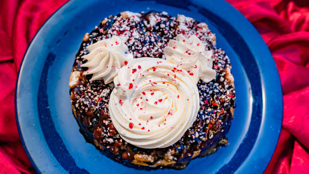 <p>Peppermint Mocha Funnel Cake from Stage Door Café at Disneyland Park</p><p>Disney</p>