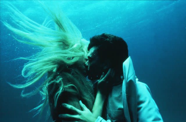 Touchstone/Kobal/Shutterstock Daryl Hannah and Tom Hanks in "Splash"