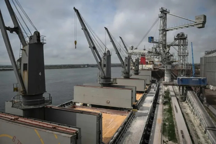 To fill the hull of a vessel as big as the Lady Dimine, it takes 49 trains or barges (AFP/Daniel MIHAILESCU)