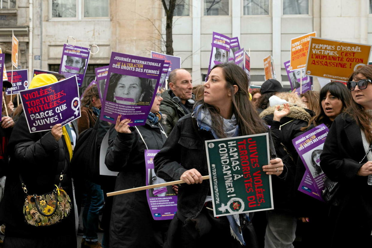 Nous exigeons que la lutte des féministes et leur solidarité s’expriment envers toutes les femmes qui subissent des violences, à travers le monde. Sans distinction, où qu’elles soient dans le monde.  - Credit:JEANNE ACCORSINI/SIPA / SIPA / JEANNE ACCORSINI/SIPA