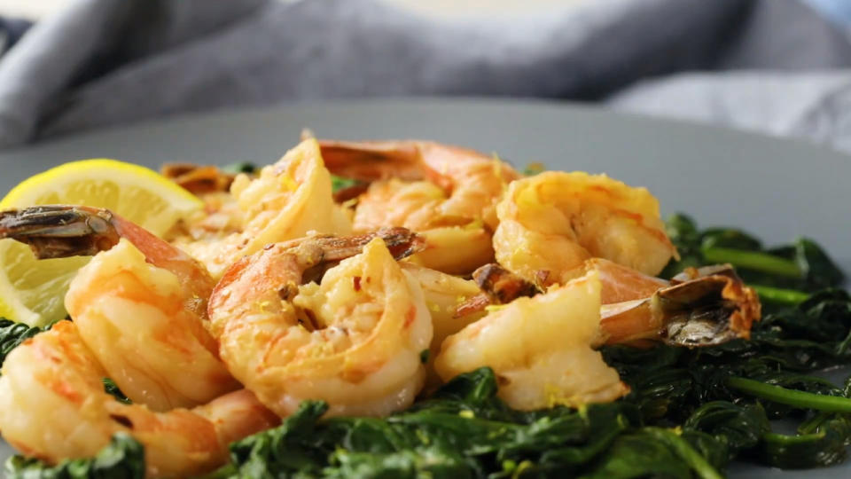 One-Pot Garlicky Shrimp & Spinach