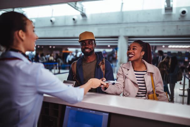 And she clarified that the airline asked her to switch before she even got on the plane. 