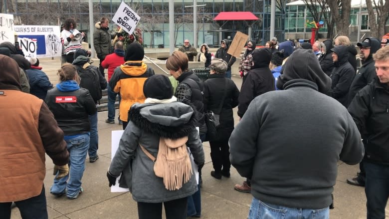 Anti-racism motion draws supporters, critics in dueling Calgary rallies