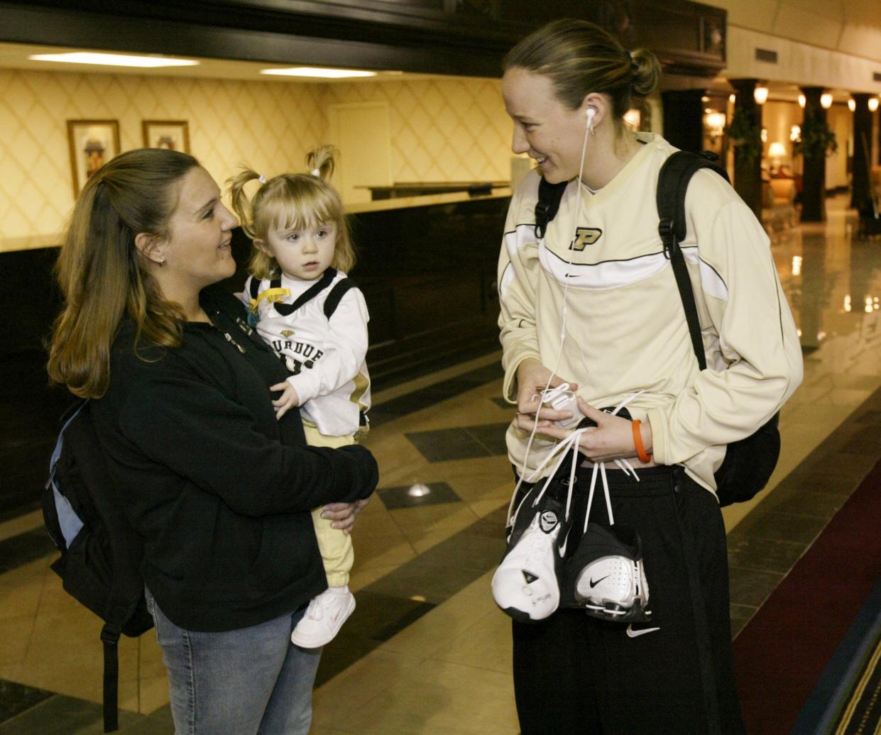 Katie Gearlds (right) and Lindsey Baker in 2004