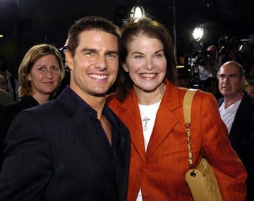 Tom Cruise and Paramount cheif Sherry Lansing at the LA premiere of Dreamworks SKG's Collateral -2004 Photo: