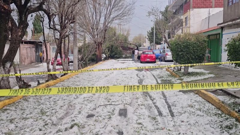 Hailstorm covers Mexican streets with thick ice amid heat wave