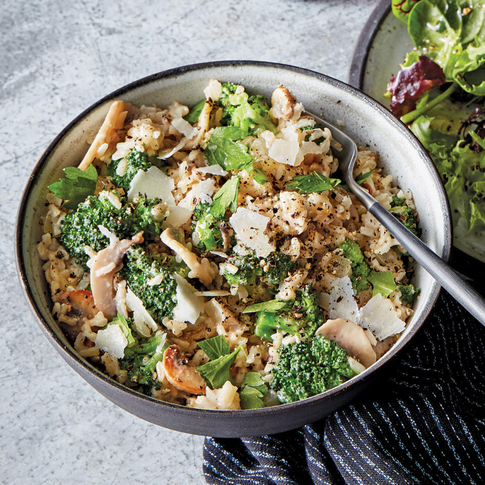 Slow-Cooker Cheesy Rice with Broccoli