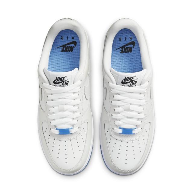 white air force 1 change color