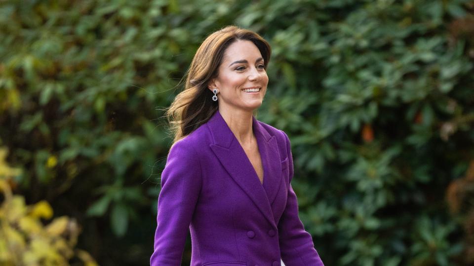 Kate Middleton arrives at Design Museum wearing purple suit