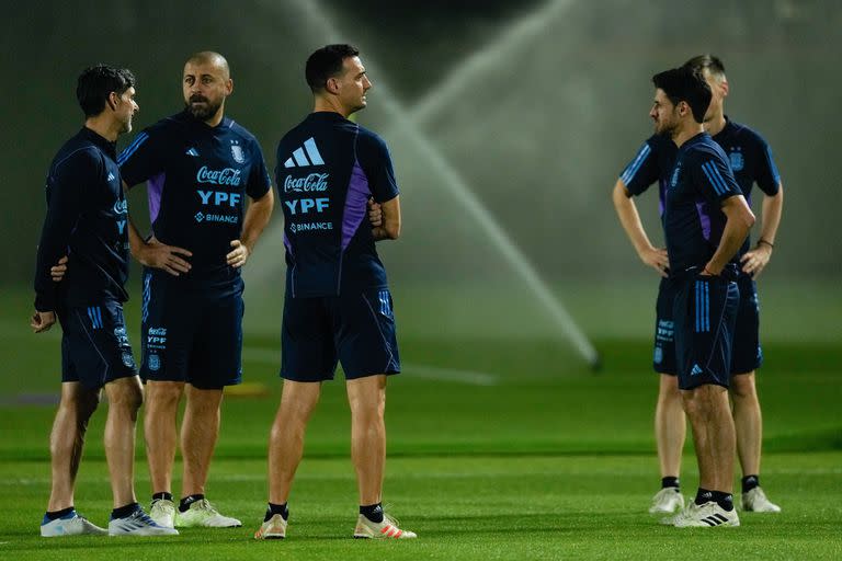 Lionel Scaloni, el entrenador de Argentina que está poniendo el caso Di María sobre la lupa junto con su cuerpo técnico