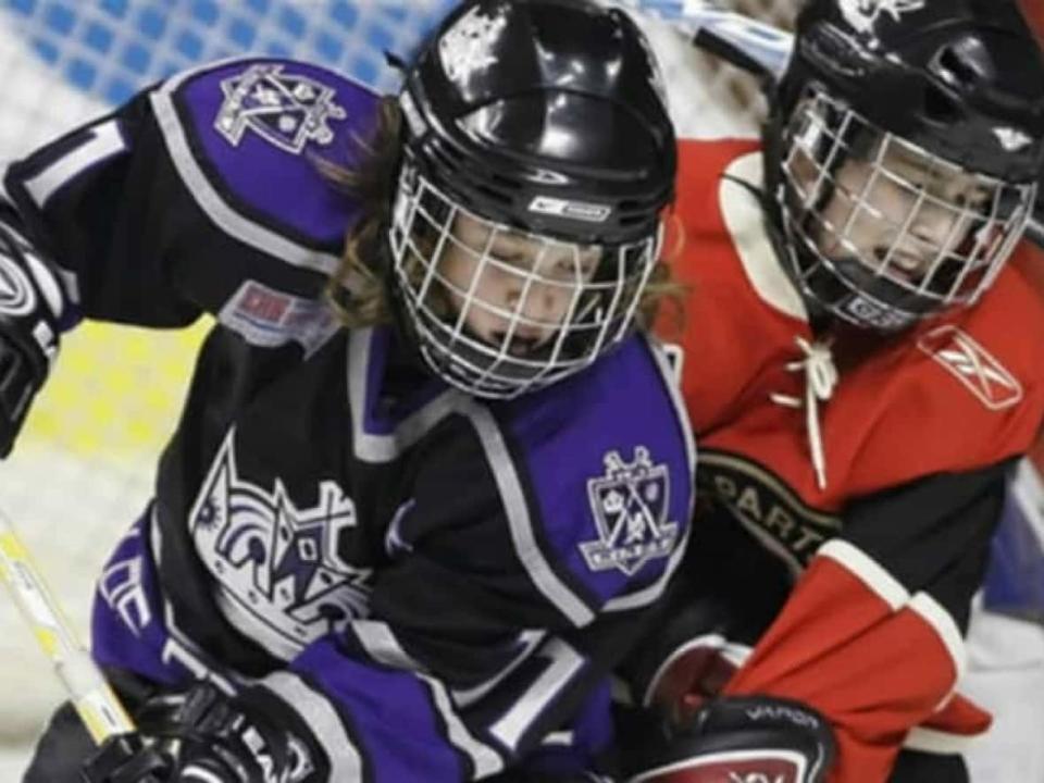 The Sport Injury Prevention Research Centre looked at whether body checking experience reduced injuries and concussions for teenaged hockey players. (CBC - image credit)