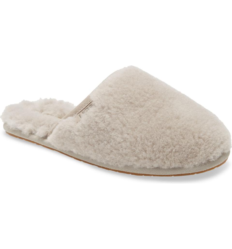 18) Fluffette Slipper