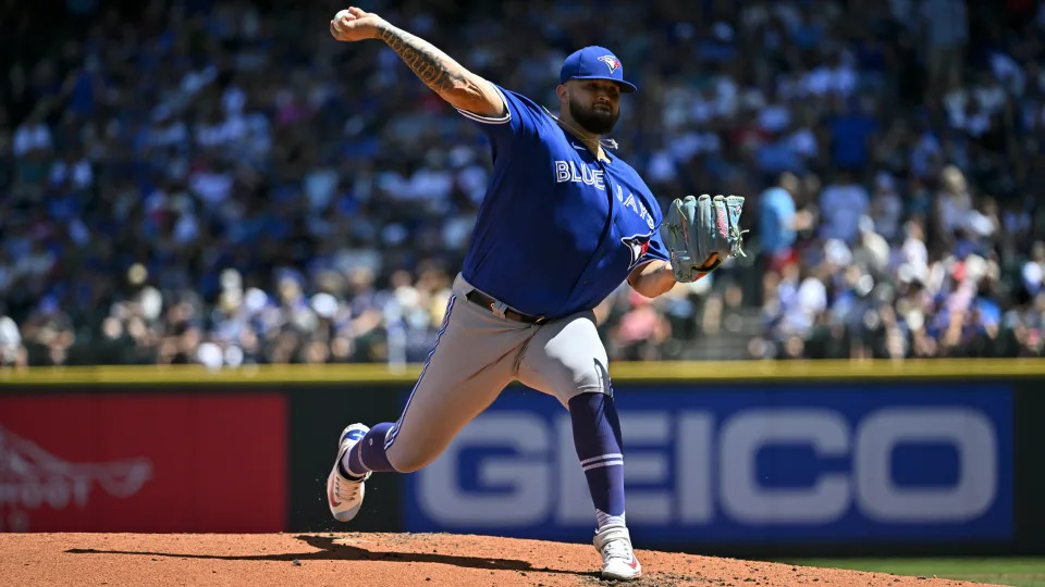 Alek Manoah's results have been a mixed bag since he returned to the majors. (Alika Jenner/Getty Images)