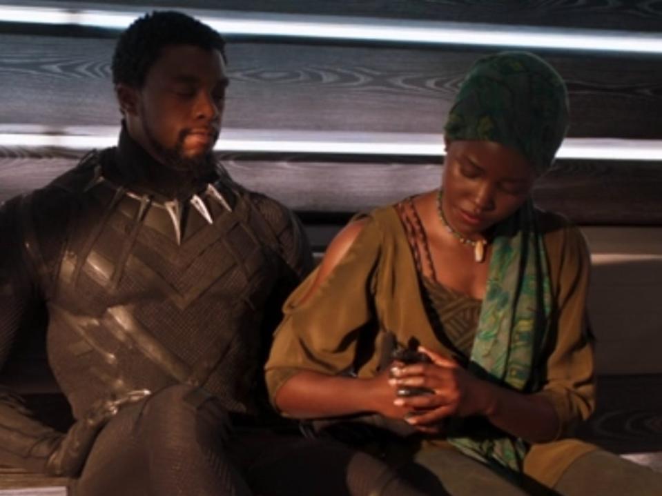 T'Challa and Nakia return home in "Black Panther"