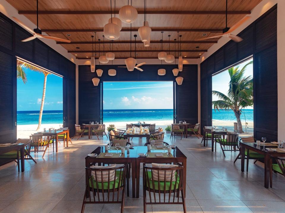 Dining at the Courtyard restaurant offers sea views (Oblu Select)